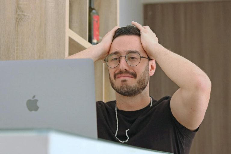 4 reasons to avoid using AI for tax advice