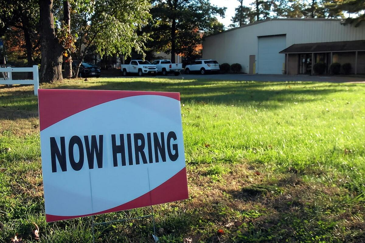 UK unemployment: opportunities for your small business